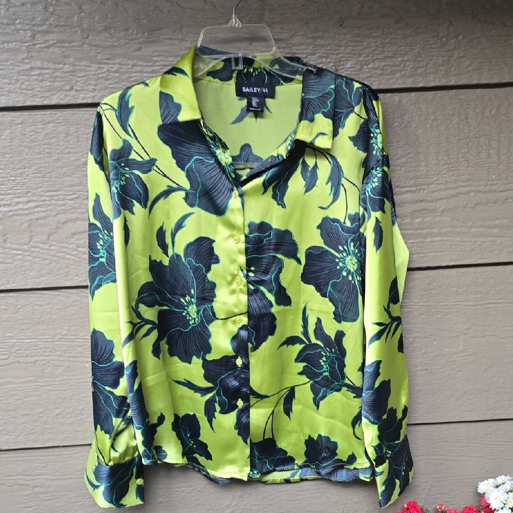Bailey 44 Chartreuse &  Black Satin Button Down Blouse L Large - Picture 2 of 6